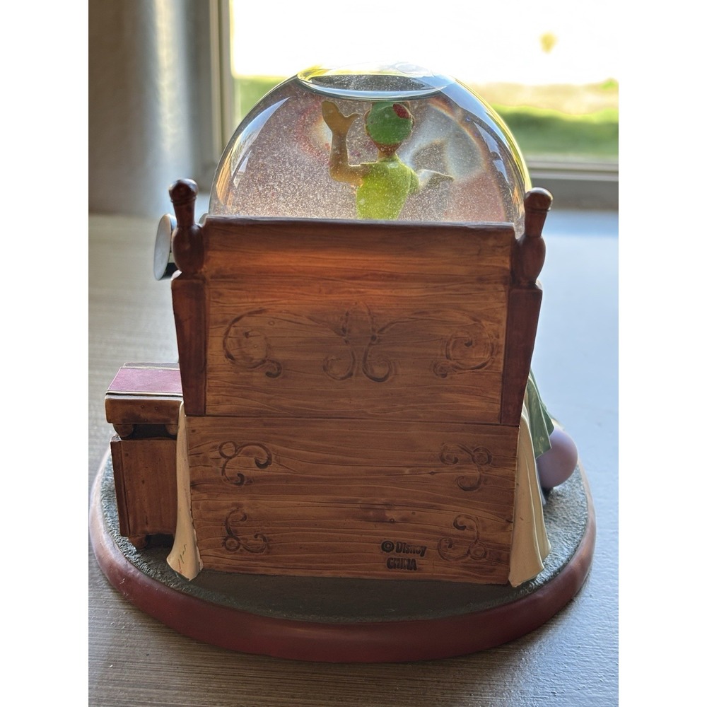 Walt Disney Peter Pan Cindy Water Globe - Picture 3 of 14